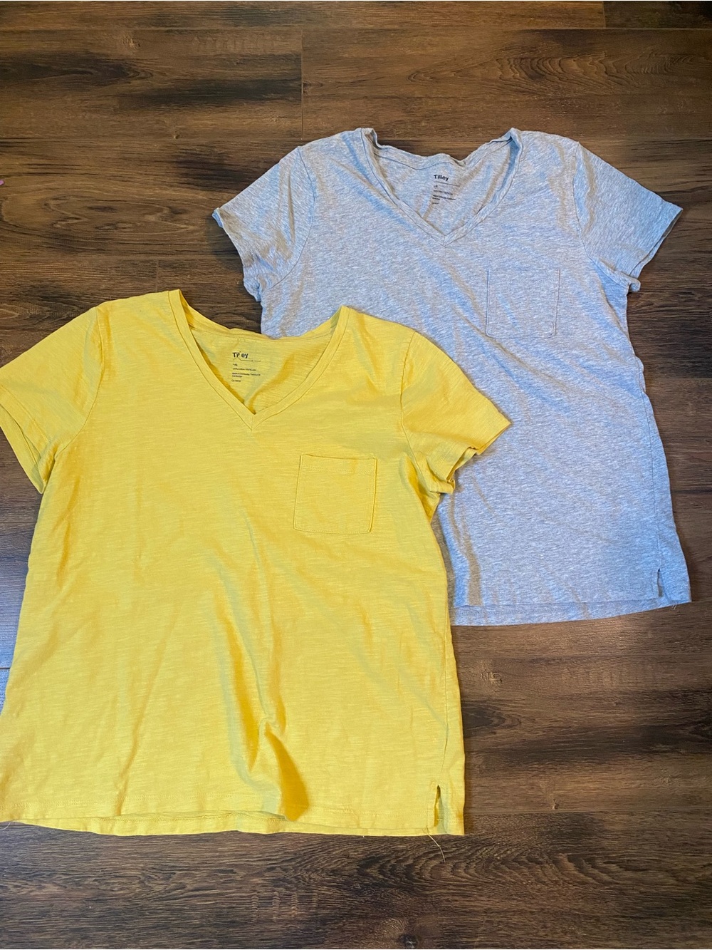 X2 Tilley V neck tee shirts cotton size large grey and yellow